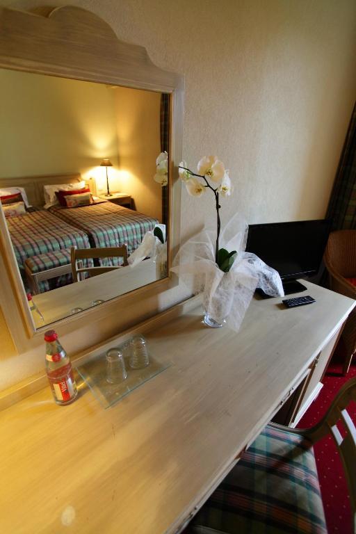 Hotel Le Domaine De Mombreux Lumbres Zimmer foto