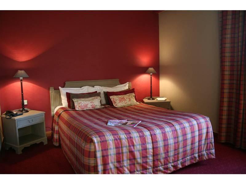 Hotel Le Domaine De Mombreux Lumbres Exterior foto